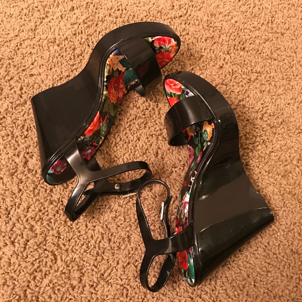 Lulu's Clothing Black Wedges